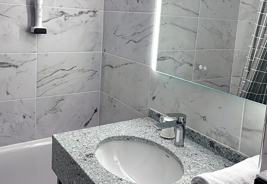 chambre quadruple premium lechardonbleu 05 11